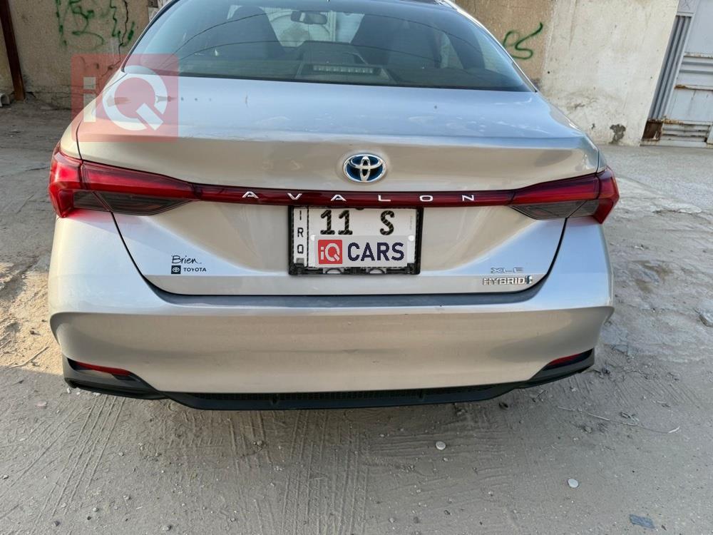 تويوتا أفالون